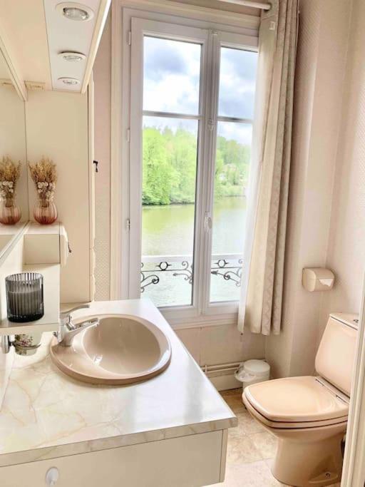 Maison De Charme Avec Vue Sur Chateau Pierrefonds Eksteriør bilde